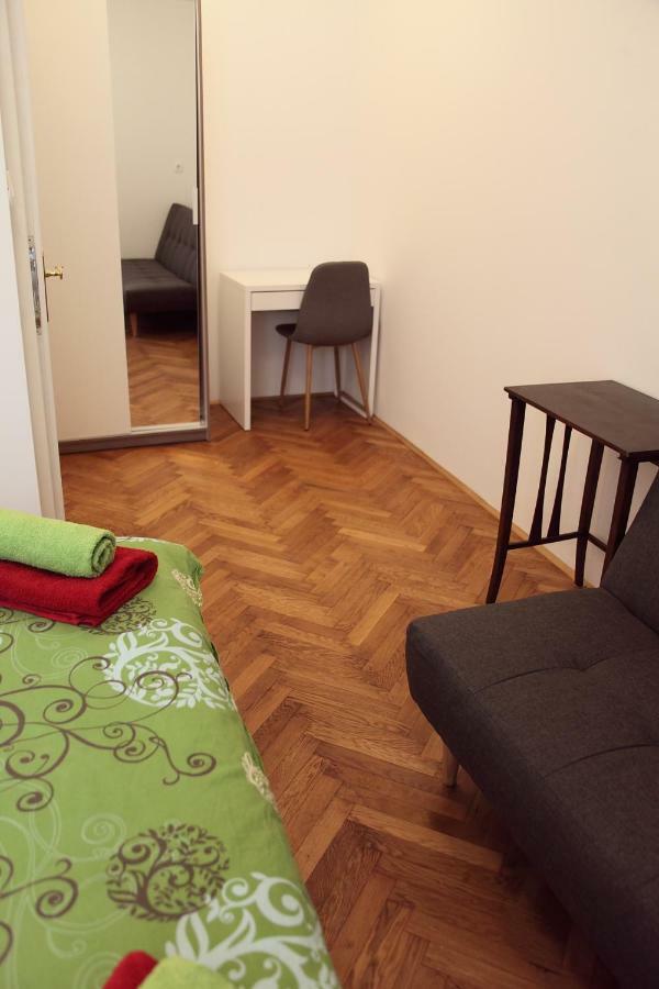 Writer's Place 2*